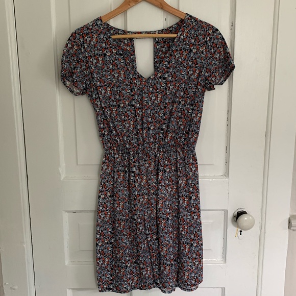 GAP Floral Sundress - Picture 4 of 4